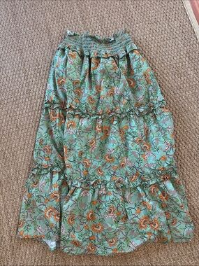 Hyacinth House Floral Tiered Midi skirt in Mint Green